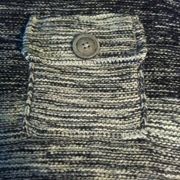 BNWOT MENS SWEATER SZ. LG GREAT LEATHER-LIKE DETAILS POCKETS HANDSOME LOOK - Picture 5 of 8